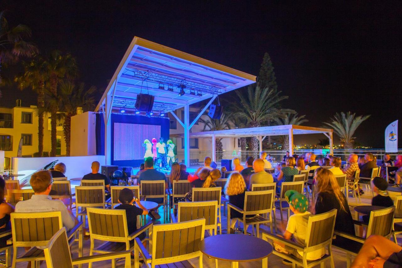 Nausicaa Beach Hotell Protaras Exteriör bild