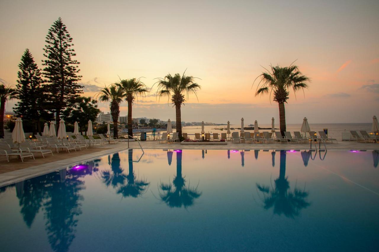 Nausicaa Beach Hotell Protaras Exteriör bild