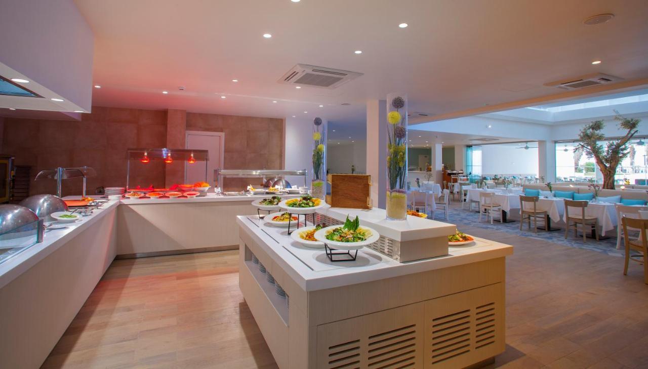 Nausicaa Beach Hotell Protaras Exteriör bild