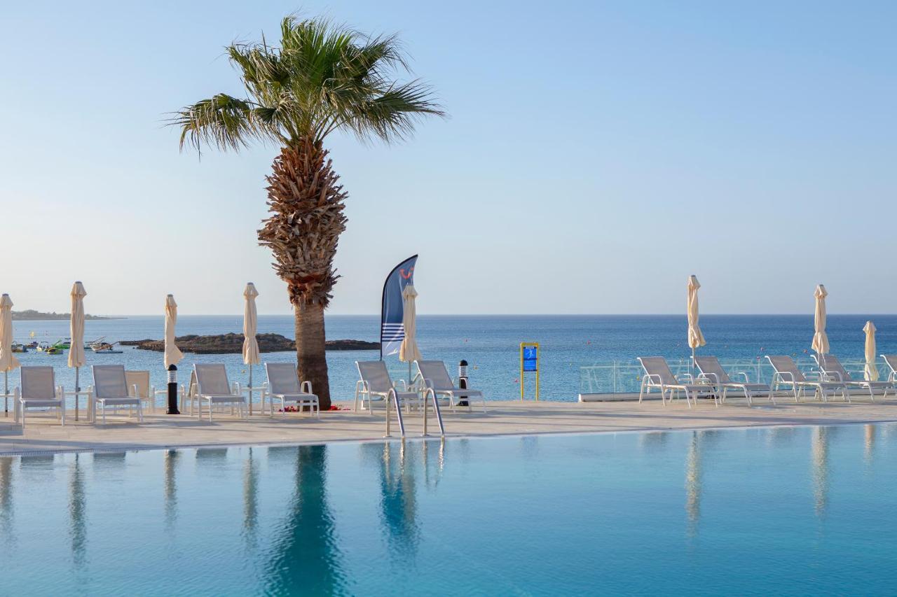 Nausicaa Beach Hotell Protaras Exteriör bild