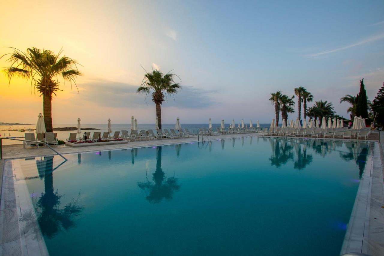 Nausicaa Beach Hotell Protaras Exteriör bild