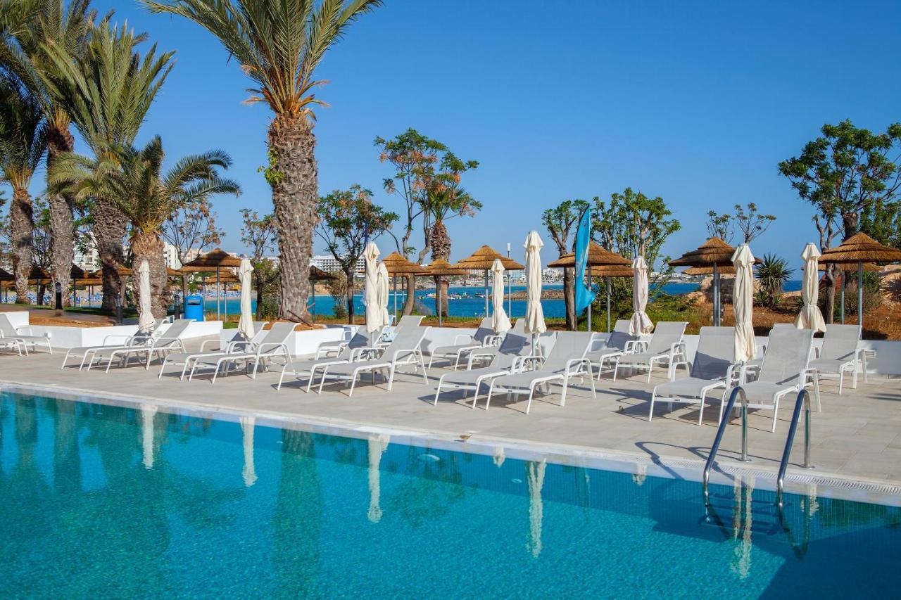 Nausicaa Beach Hotell Protaras Exteriör bild