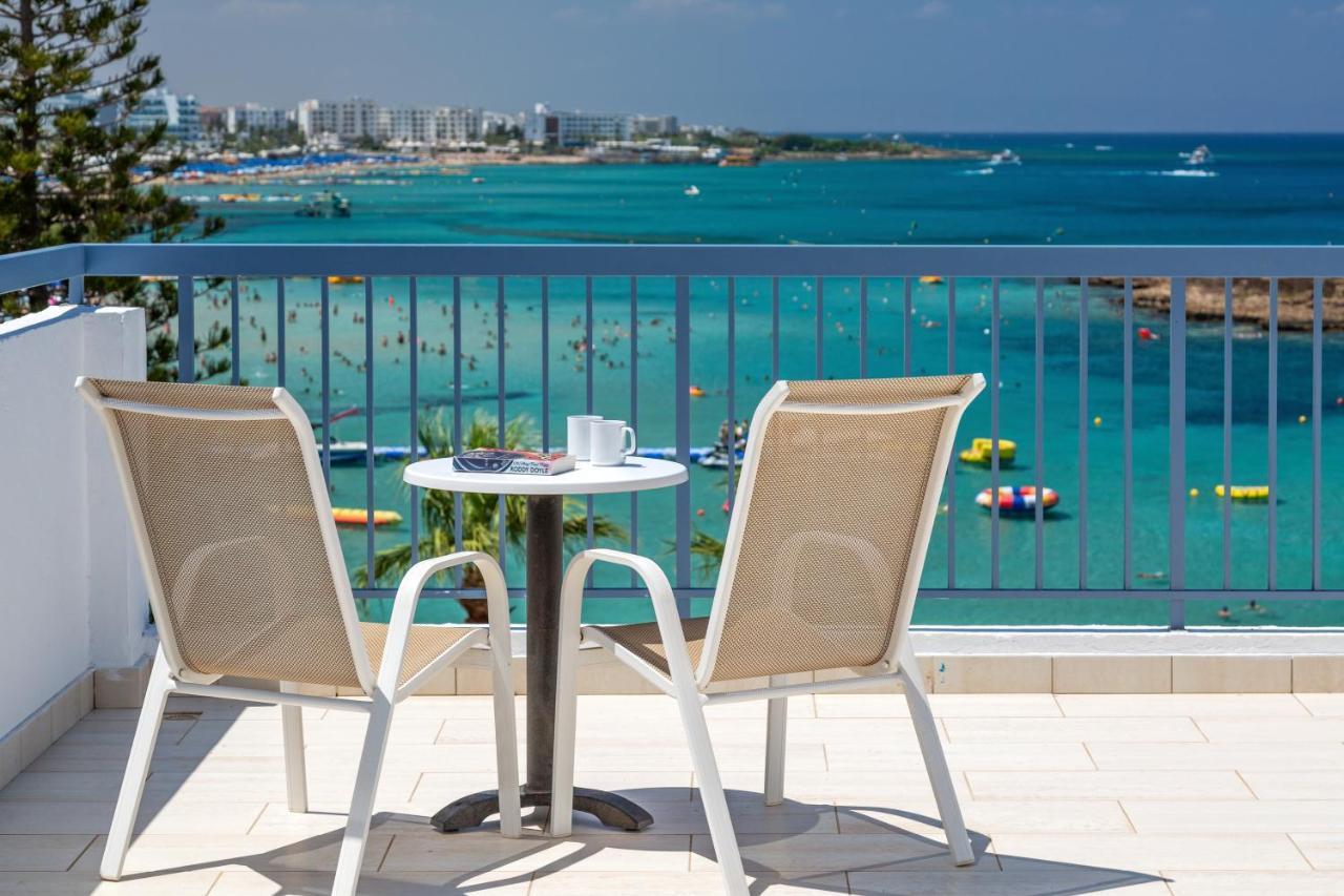 Nausicaa Beach Hotell Protaras Exteriör bild
