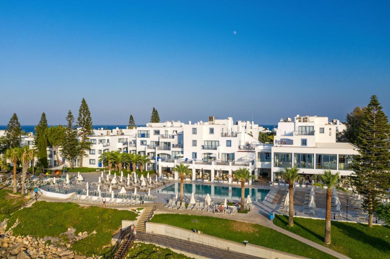 Nausicaa Beach Hotell Protaras Exteriör bild
