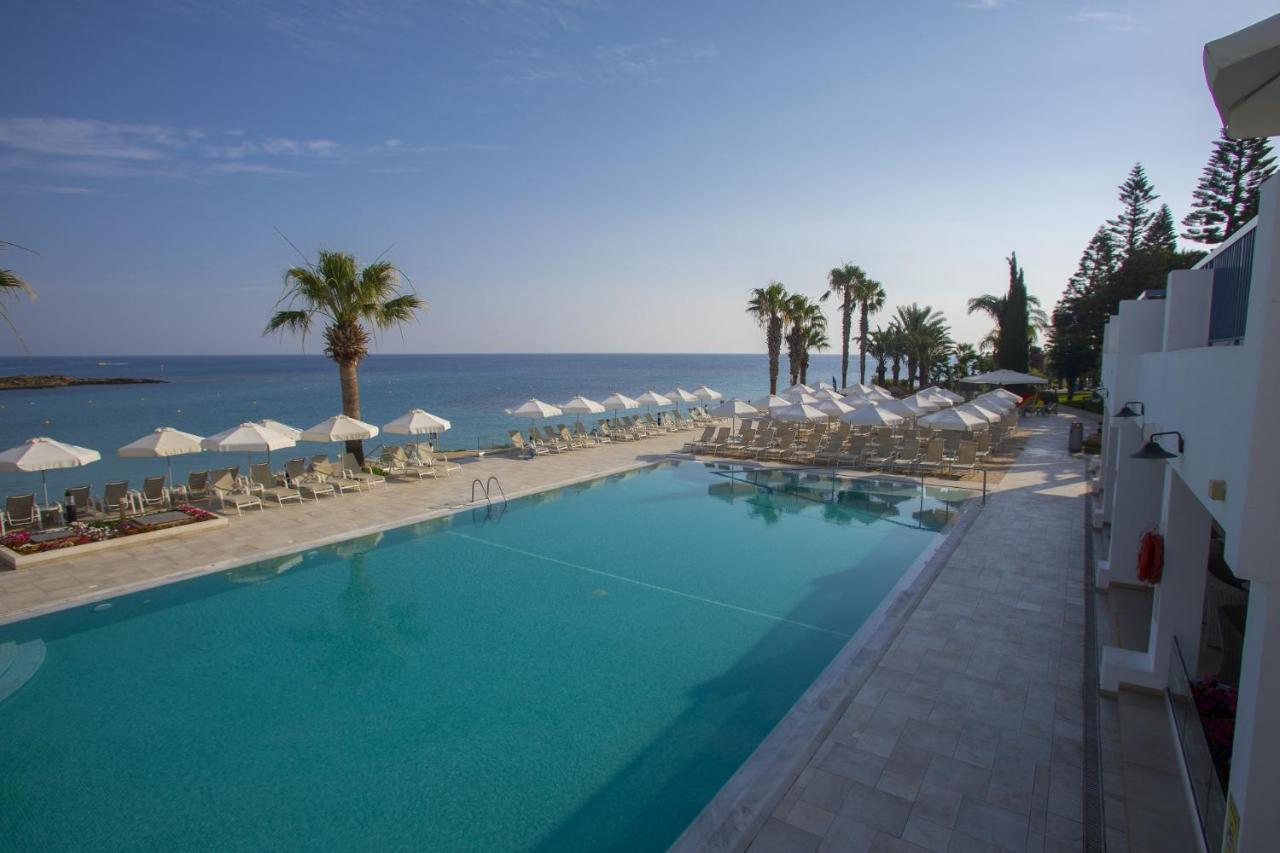 Nausicaa Beach Hotell Protaras Exteriör bild